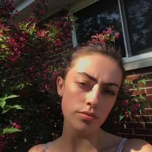 Meet your Posher, Leigha